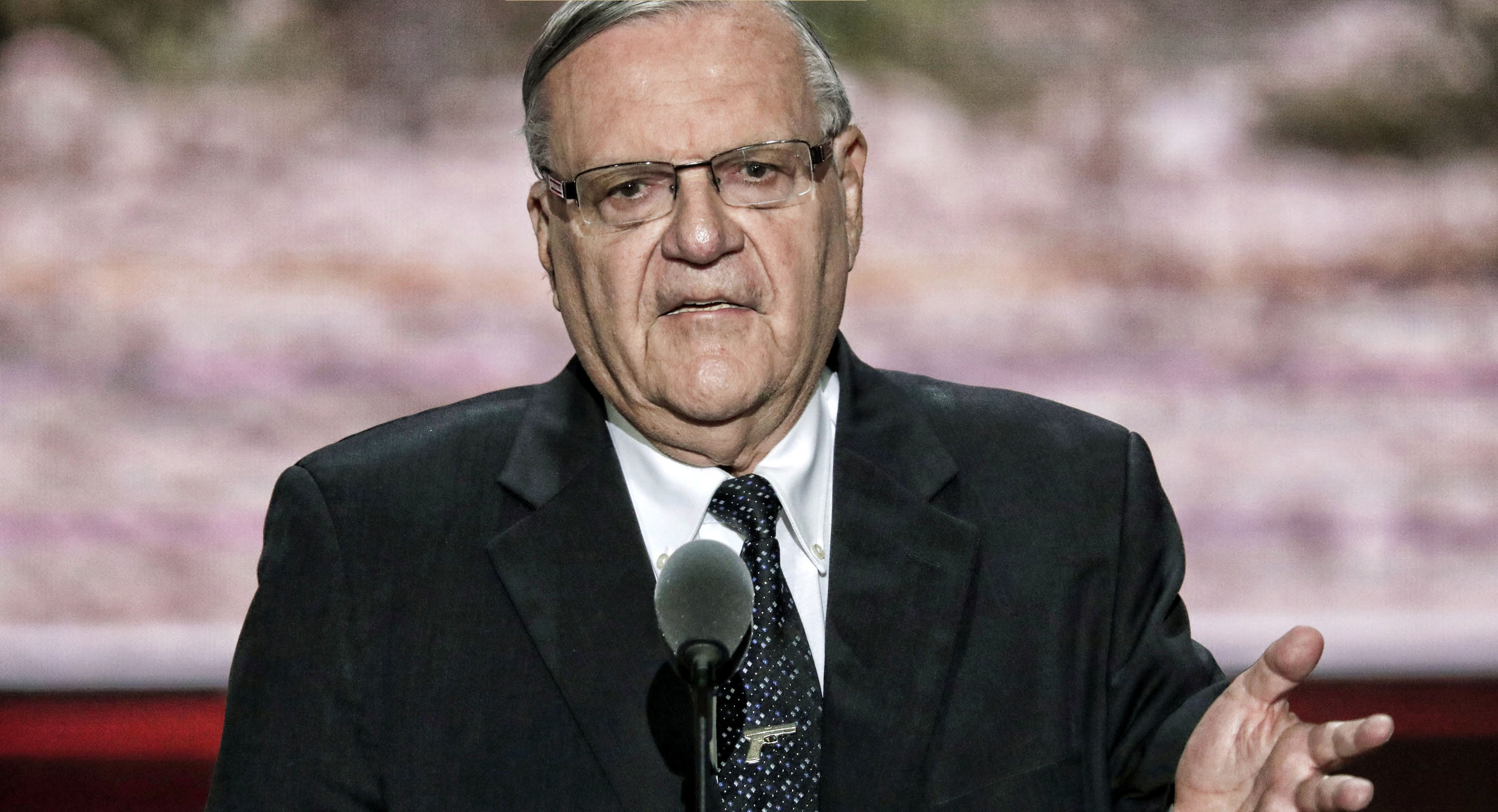 Joe Arpaio Forced to Hide to Receive Award for Courage in Las Vegas